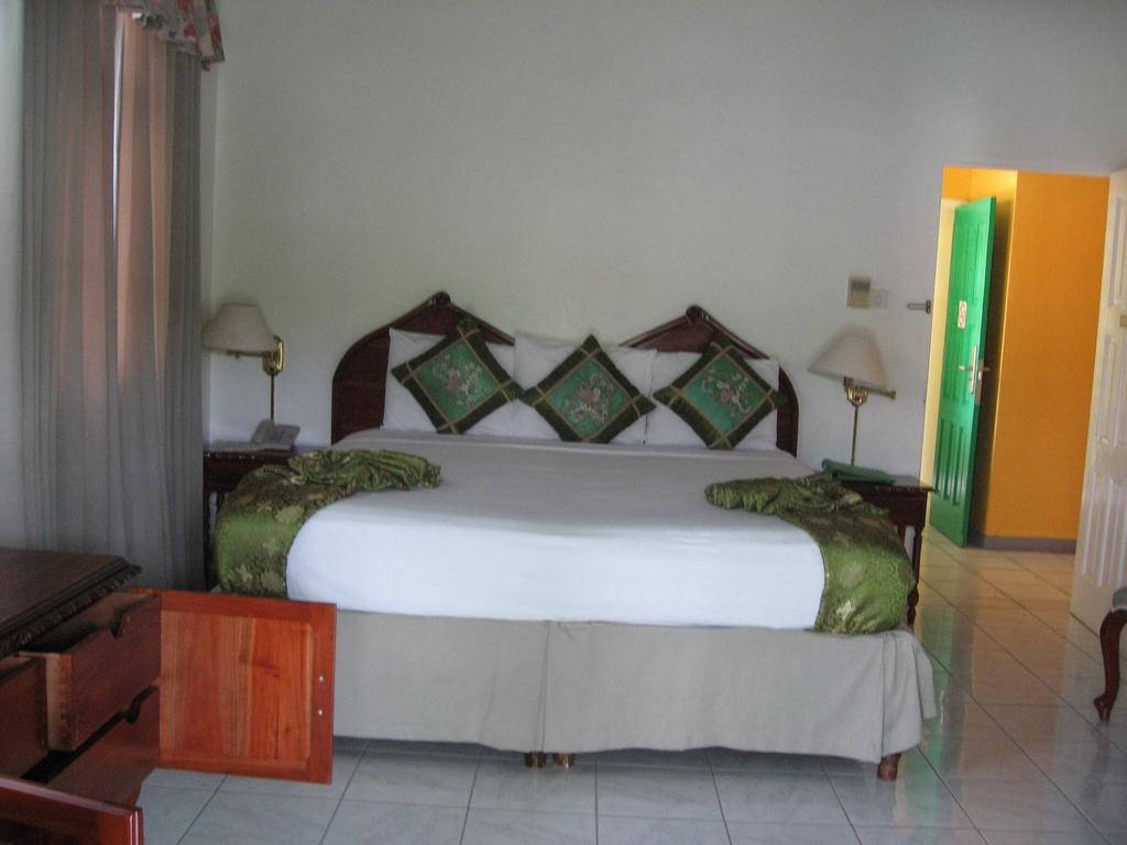 Villa Sonate Runaway Bay Bilik gambar